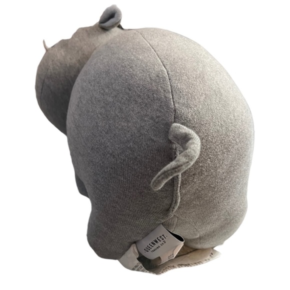 Queenwest trading co gray Rino - Picture 7 of 9